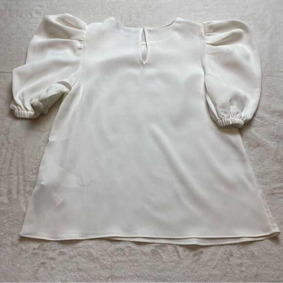 Endless Rose White Pleated Puff Sleeve Top New With Tags Size Small - Picture 2 of 12